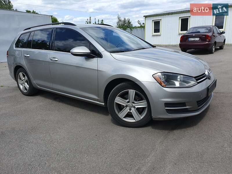 Універсал Volkswagen Golf 2015 в Харкові