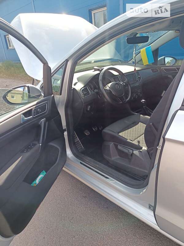 Хэтчбек Volkswagen Golf 2017 в Овруче фото 12 Хэтчбек Volkswagen Golf 2017 в Овруче