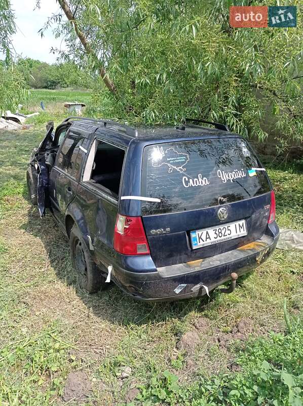 Універсал Volkswagen Golf 2001 в Петропавлівці