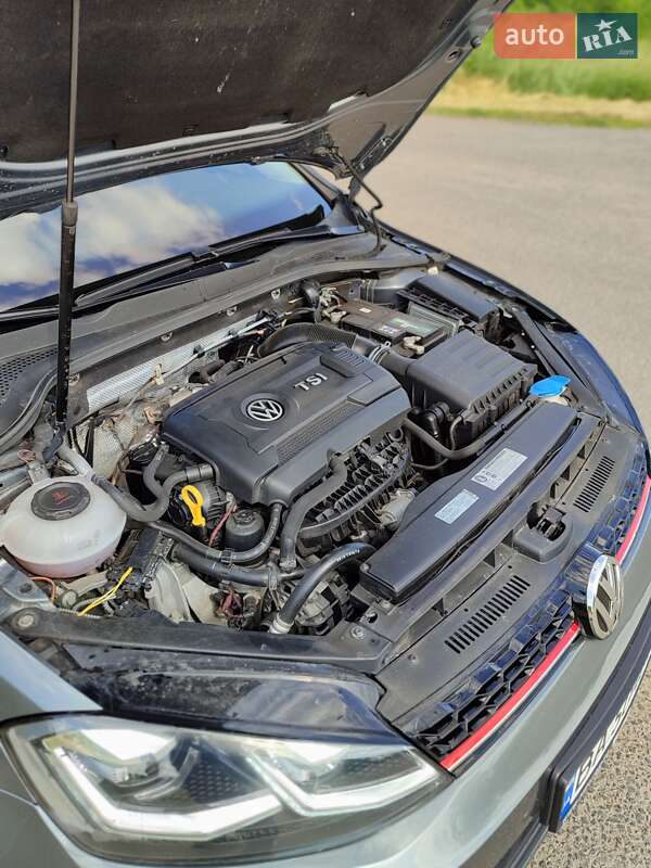 Універсал Volkswagen Golf 2015 в Кропивницькому