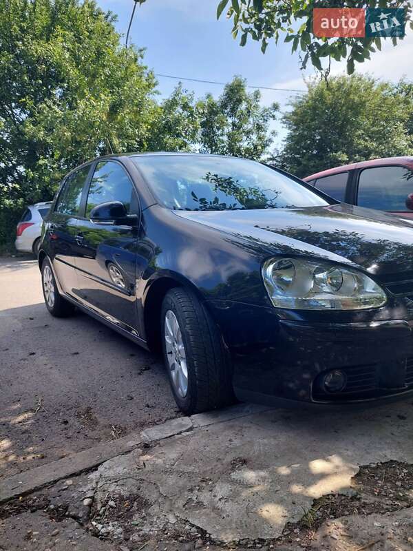 Хетчбек Volkswagen Golf 2007 в Ужгороді