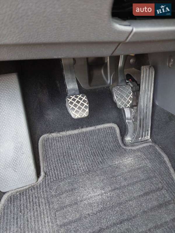 Хетчбек Volkswagen Golf 2007 в Ужгороді