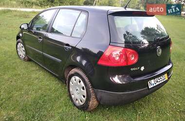 Хэтчбек Volkswagen Golf 2005 в Тернополе