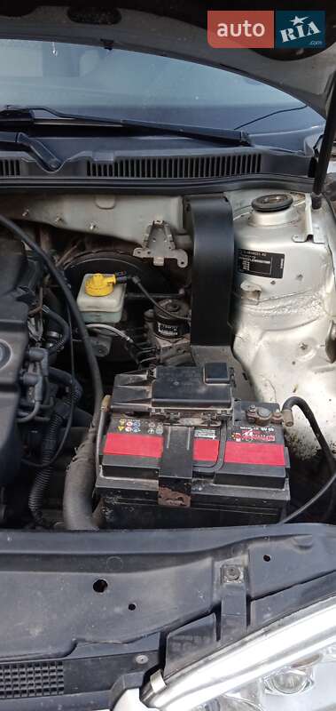 Хетчбек Volkswagen Golf 1997 в Житомирі