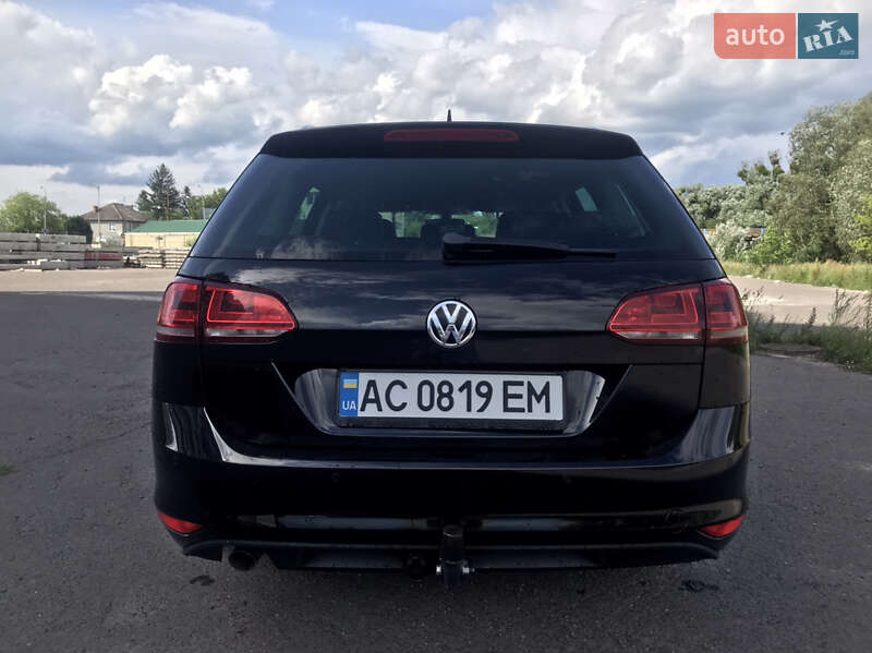 Універсал Volkswagen Golf 2016 в Луцьку