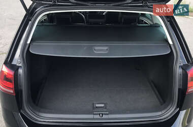 Универсал Volkswagen Golf 2016 в 