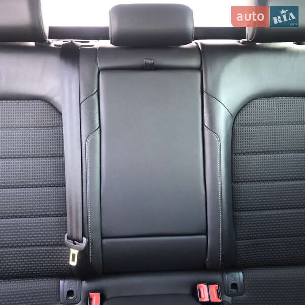 Універсал Volkswagen Golf 2016 в Луцьку