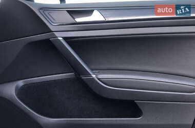 Универсал Volkswagen Golf 2016 в 