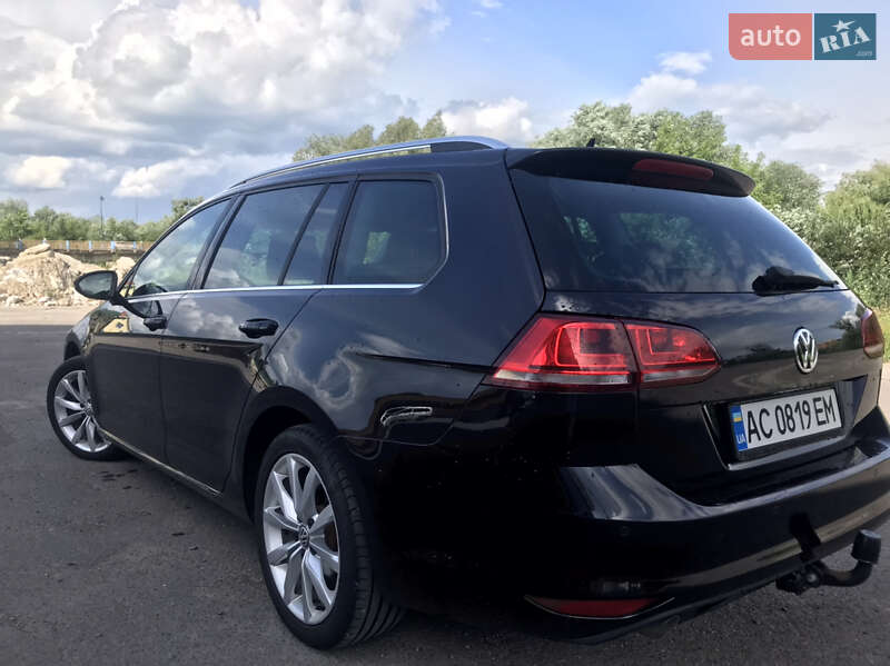 Універсал Volkswagen Golf 2016 в Луцьку
