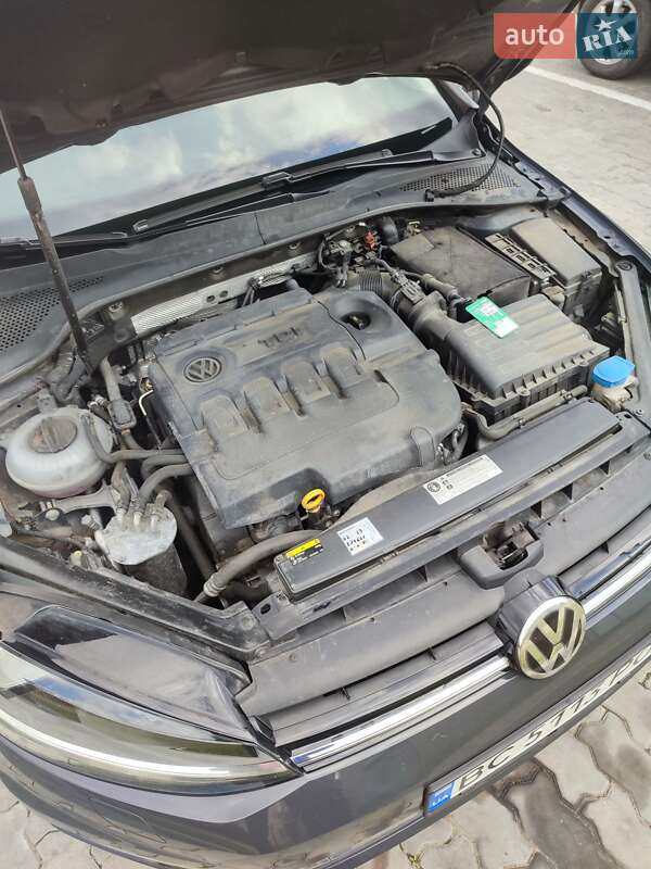 Універсал Volkswagen Golf 2017 в Стрию