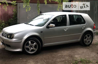 Хэтчбек Volkswagen Golf 2003 в Кропивницком