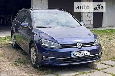Универсал Volkswagen Golf 2017 в Киеве
