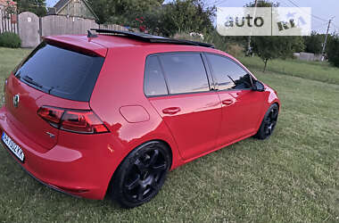 Хетчбек Volkswagen Golf 2014 в Києві