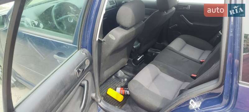Універсал Volkswagen Golf 2000 в Сумах