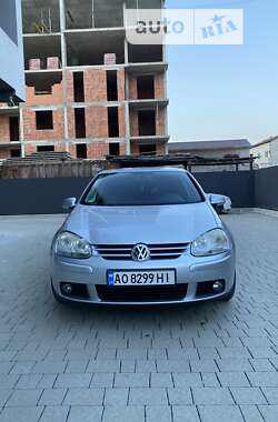 Хэтчбек Volkswagen Golf 2007 в Иршаве