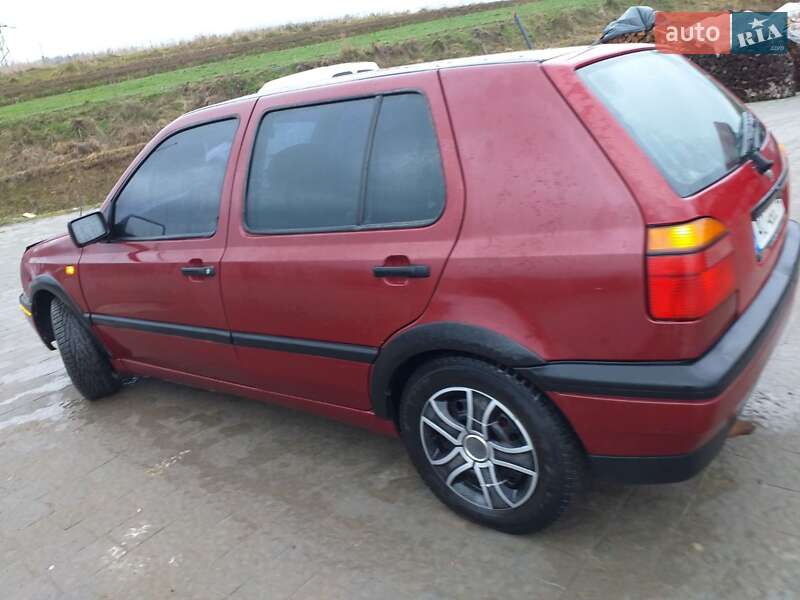 Хэтчбек Volkswagen Golf 1993 в Турке