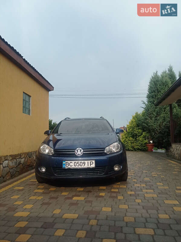 Універсал Volkswagen Golf 2010 в Самборі