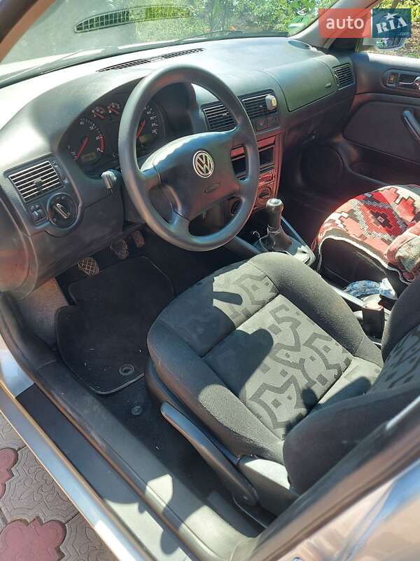 Универсал Volkswagen Golf 2000 в Прилуках