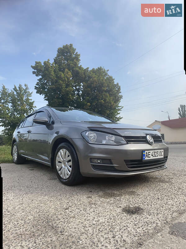 Універсал Volkswagen Golf 2015 в Кривому Розі