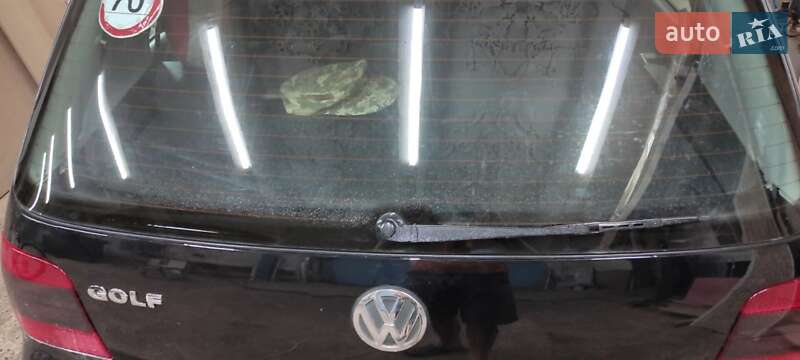 Хэтчбек Volkswagen Golf 2001 в Львове