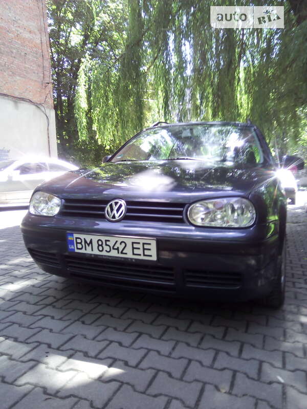 Універсал Volkswagen Golf 2001 в Сумах