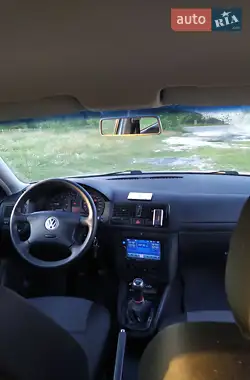 Volkswagen Golf 2001