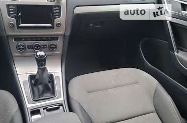 Универсал Volkswagen Golf 2014 в 