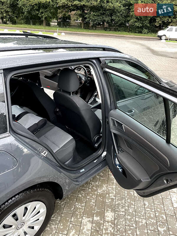 Універсал Volkswagen Golf 2016 в Трускавці