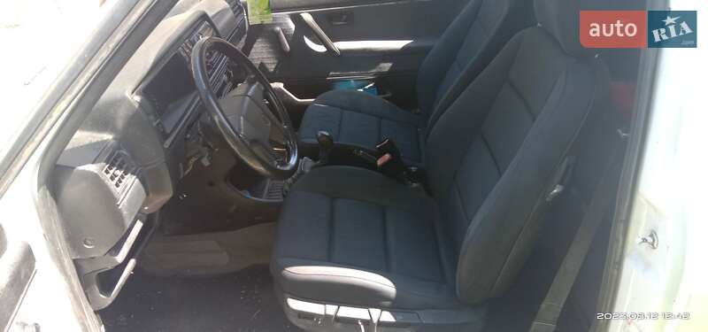 Хэтчбек Volkswagen Golf 1988 в Ивано-Франковске