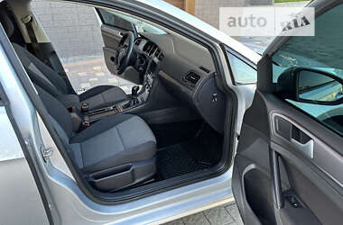 Универсал Volkswagen Golf 2014 в 