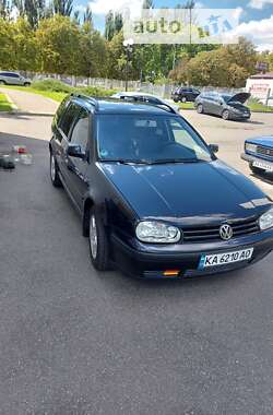 Універсал Volkswagen Golf 2004 в Києві