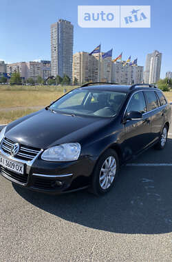 Універсал Volkswagen Golf 2009 в Києві