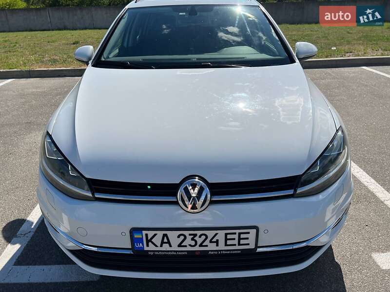 Универсал Volkswagen Golf 2017 в Борисполе