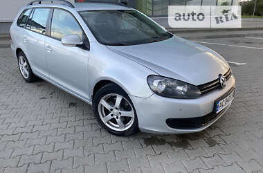 Універсал Volkswagen Golf 2012 в Нововолинську