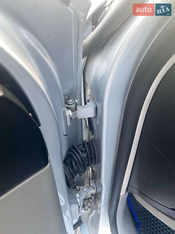 Хетчбек Volkswagen Golf 2000 в Запоріжжі