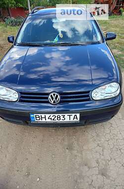 Универсал Volkswagen Golf 2001 в Подольске