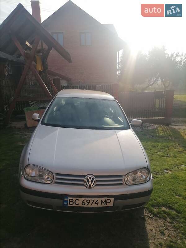Хетчбек Volkswagen Golf 1999 в Львові