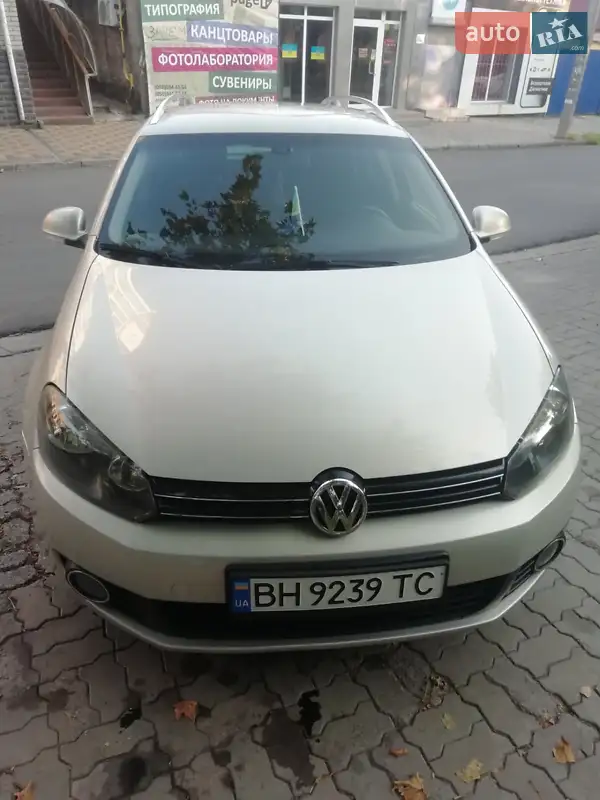 Volkswagen Golf