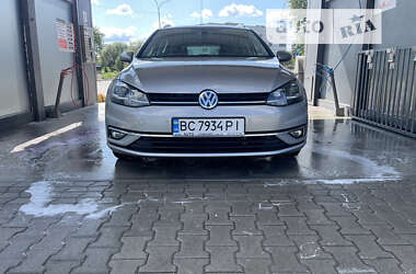 Универсал Volkswagen Golf 2019 в Львове
