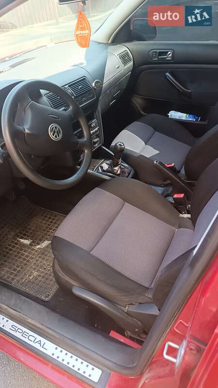 Универсал Volkswagen Golf 2002 в Виннице