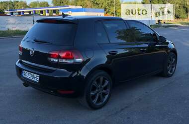Хэтчбек Volkswagen Golf 2009 в 