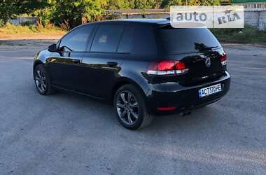 Хэтчбек Volkswagen Golf 2009 в 