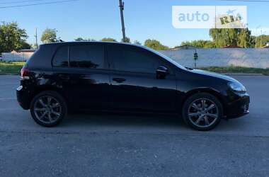 Хэтчбек Volkswagen Golf 2009 в 