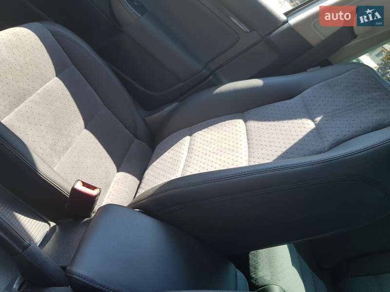 Універсал Volkswagen Golf 2013 в Броварах