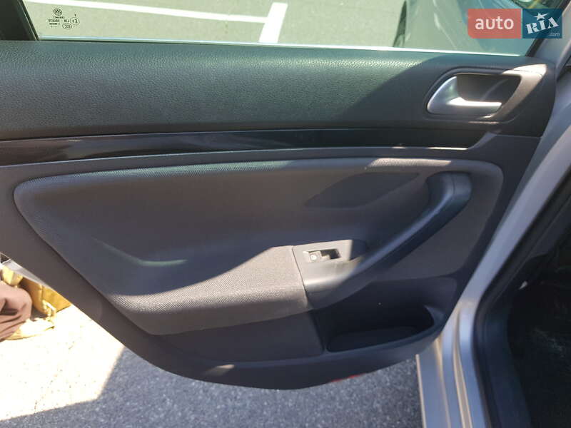 Універсал Volkswagen Golf 2013 в Броварах