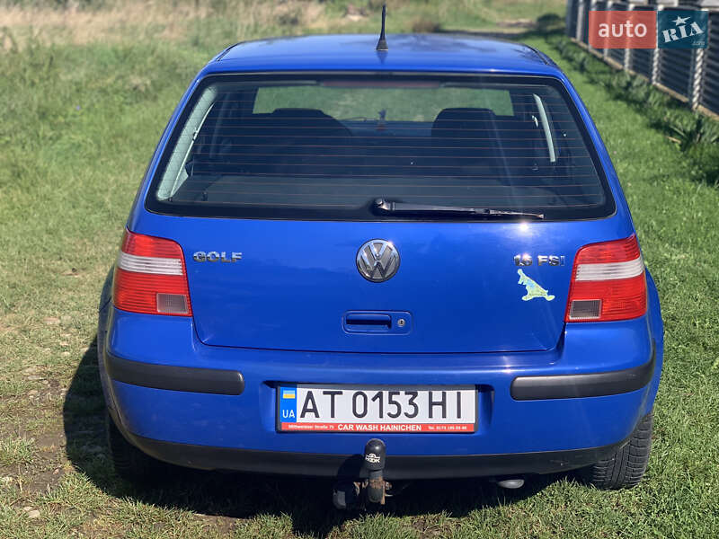 Хэтчбек Volkswagen Golf 2002 в Калуше