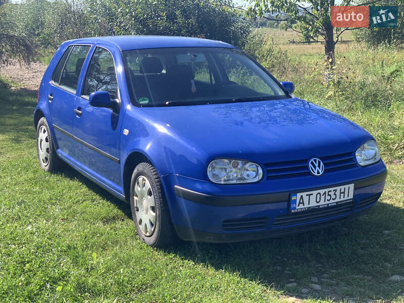 Хэтчбек Volkswagen Golf 2002 в Калуше
