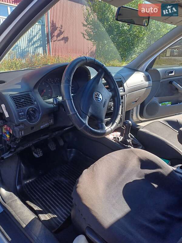 Хетчбек Volkswagen Golf 1998 в Чернігові