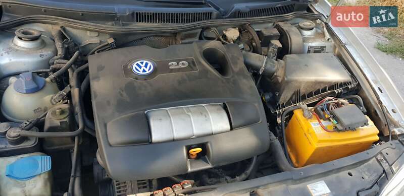 Універсал Volkswagen Golf 2001 в Черкасах