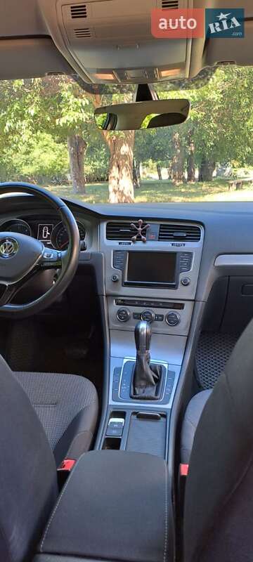 Універсал Volkswagen Golf 2016 в Южноукраїнську